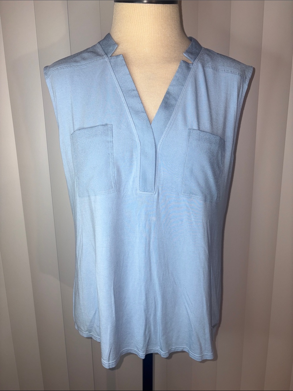 Calvin Klein Light Blue Sleeveless Utility Blouse Split Neck Pockets Medium